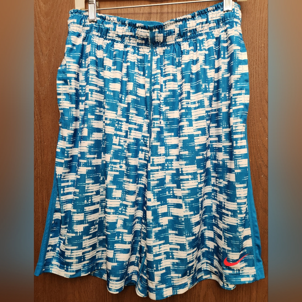Nike Men's Patterned Blue And White Athletic Shorts